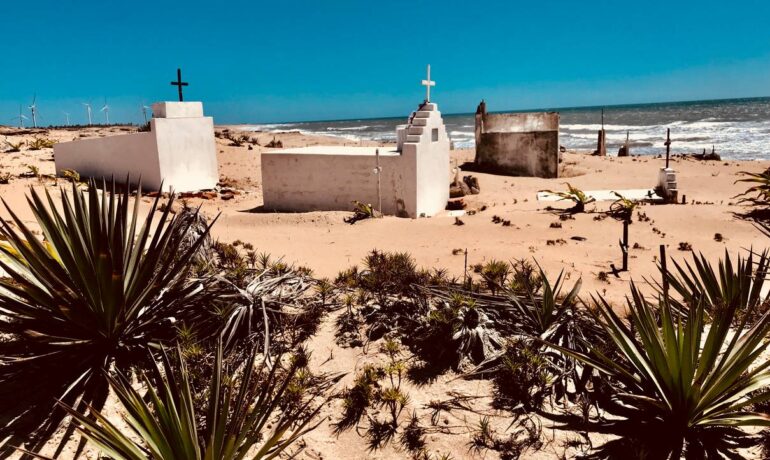 Cemitério “São Serafim” à beira-mar